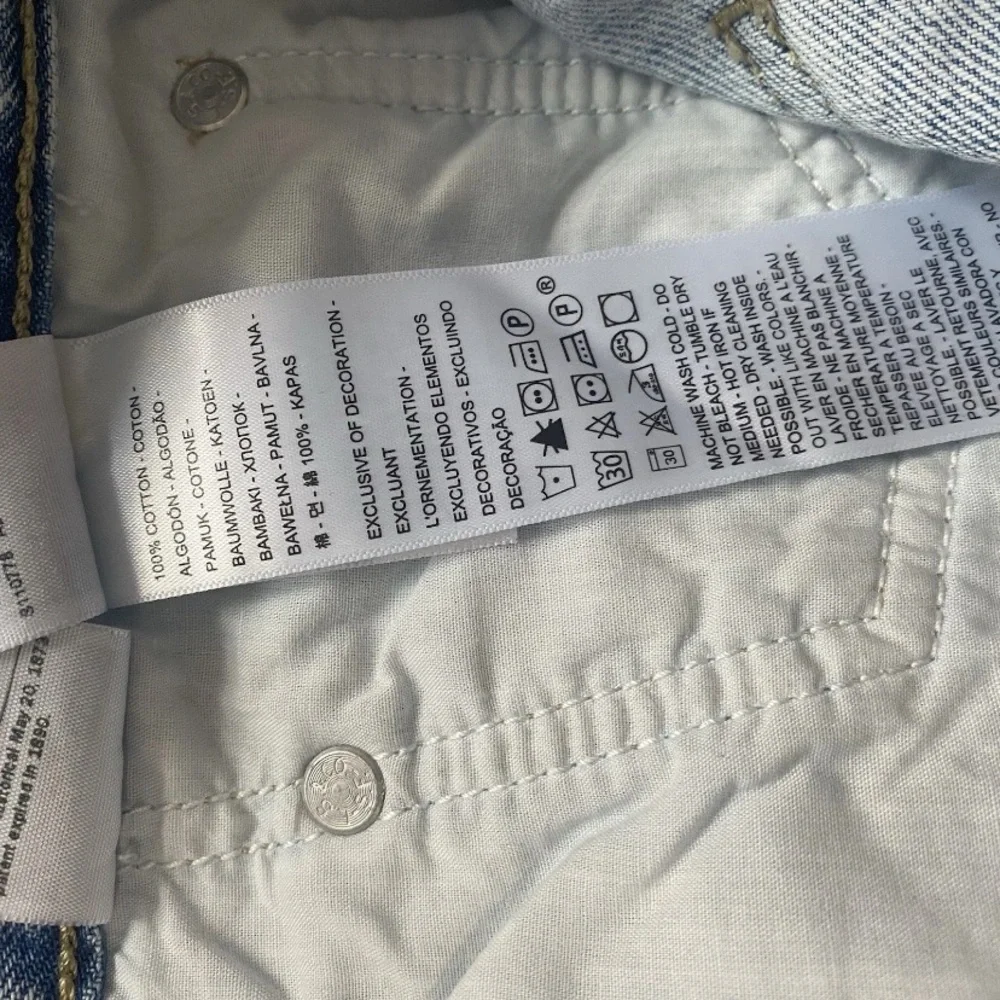 NWT LEVIS LOW PRO STRAIGHT size 33 (33x30.5) LIGHTWASH JEANS *J89 - Picture 7 of 8